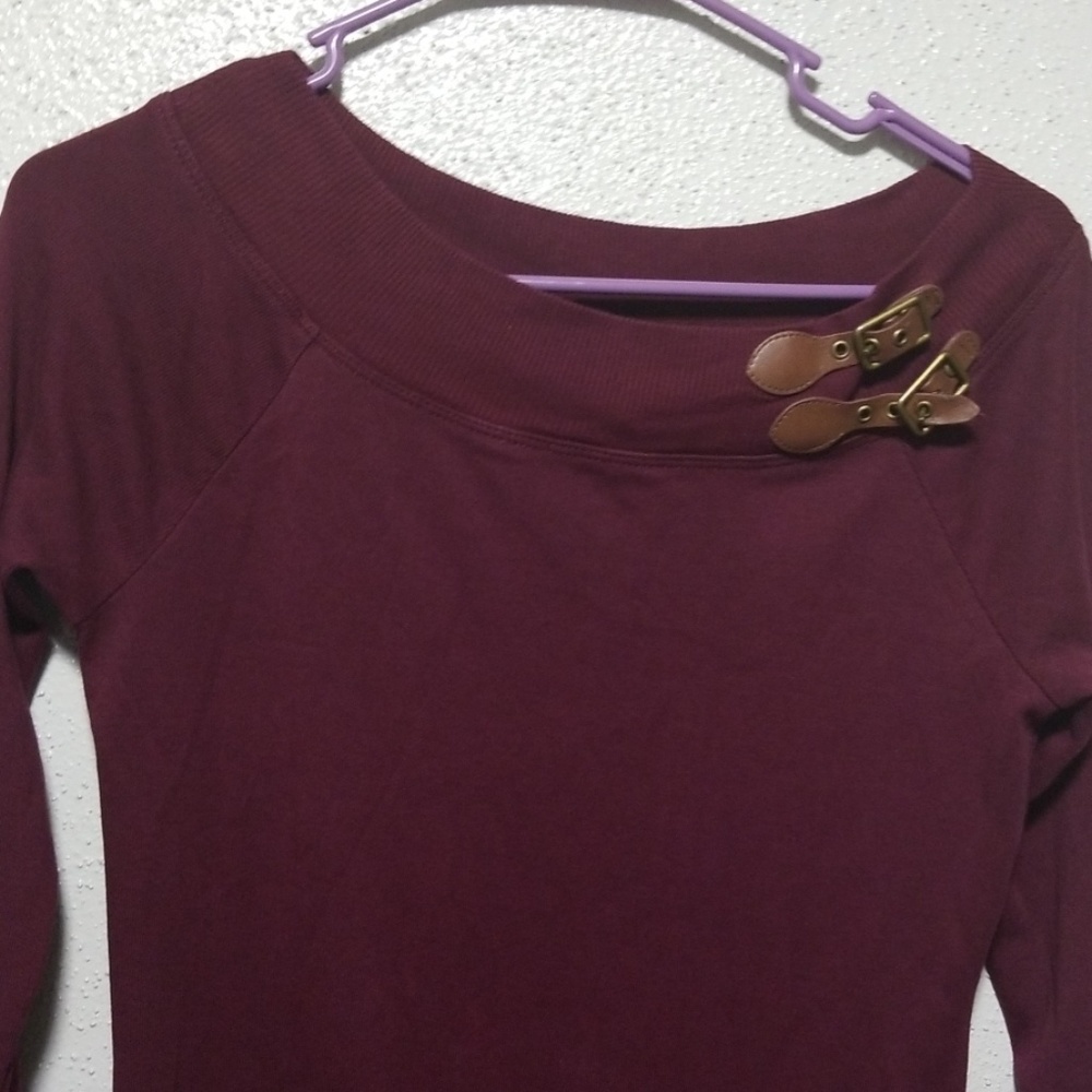 Sweater - Picture 2 of 6
